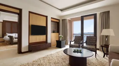 Shangri-La Al Husn Resort & Spa