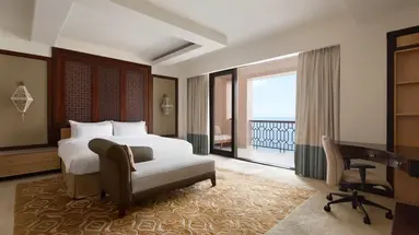 Shangri-La Al Husn Resort & Spa