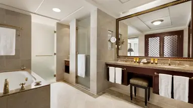 Shangri-La Al Husn Resort & Spa