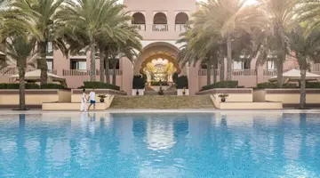 Shangri-La Al Husn Resort & Spa