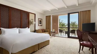 Shangri-La Al Husn Resort & Spa