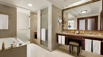 Shangri-La Al Husn Resort & Spa