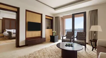 Shangri-La Al Husn Resort & Spa