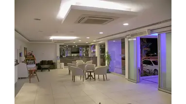SHARK CLUB HOTEL