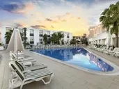 SHARK CLUB HOTEL