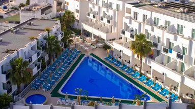 SHARK CLUB HOTEL