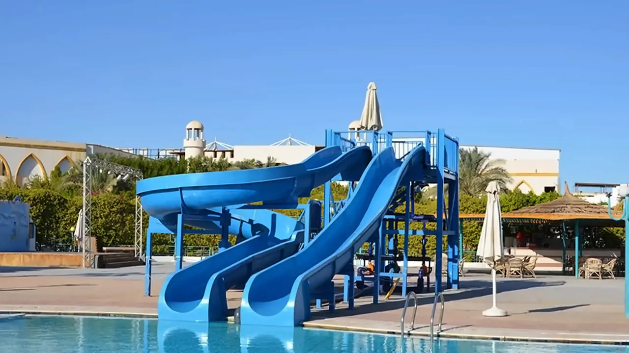 Sharm Cliff