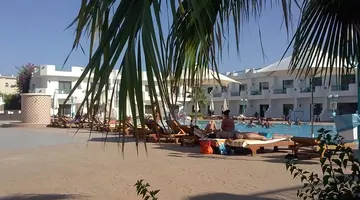 Sharm Cliff