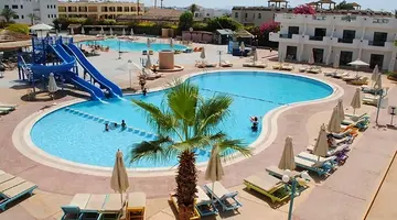 Sharm Cliff