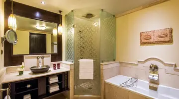 Sharq Village & Spa, a Ritz Carlton Hotel