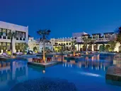 Sharq Village & Spa, a Ritz Carlton Hotel