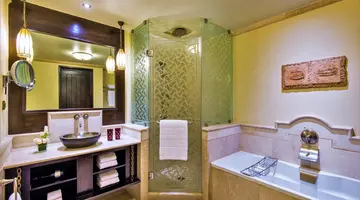 Sharq Village & Spa, a Ritz Carlton Hotel