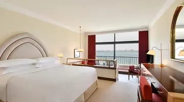 Sheraton Grand Doha Resort & Convention Hotel