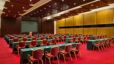 Sheraton Grand Doha Resort & Convention Hotel