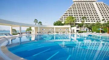 Sheraton Grand Doha Resort & Convention Hotel