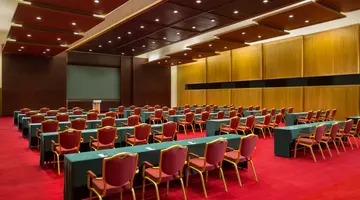 Sheraton Grand Doha Resort & Convention Hotel