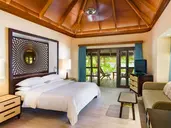 Sheraton Maldives Full Moon Resort & Spa