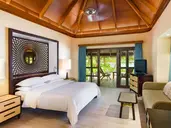 Sheraton Maldives Full Moon Resort & Spa