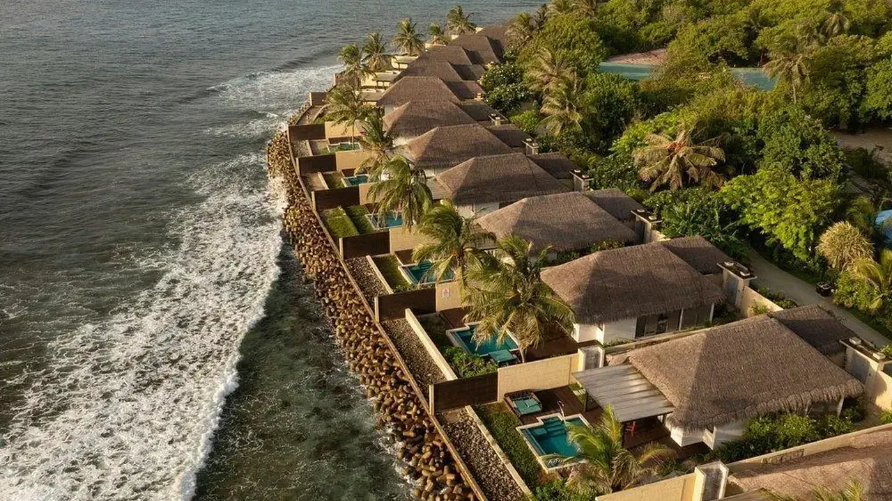 Sheraton Maldives Full Moon Resort & Spa
