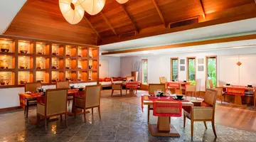 SHERATON MALDIVES FULL MOON RESORT & SPA
