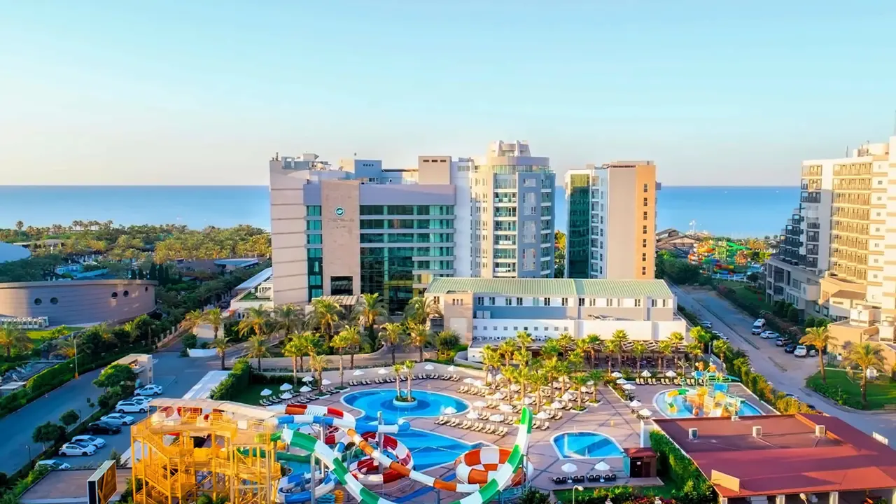 Sherwood Exclusive Lara