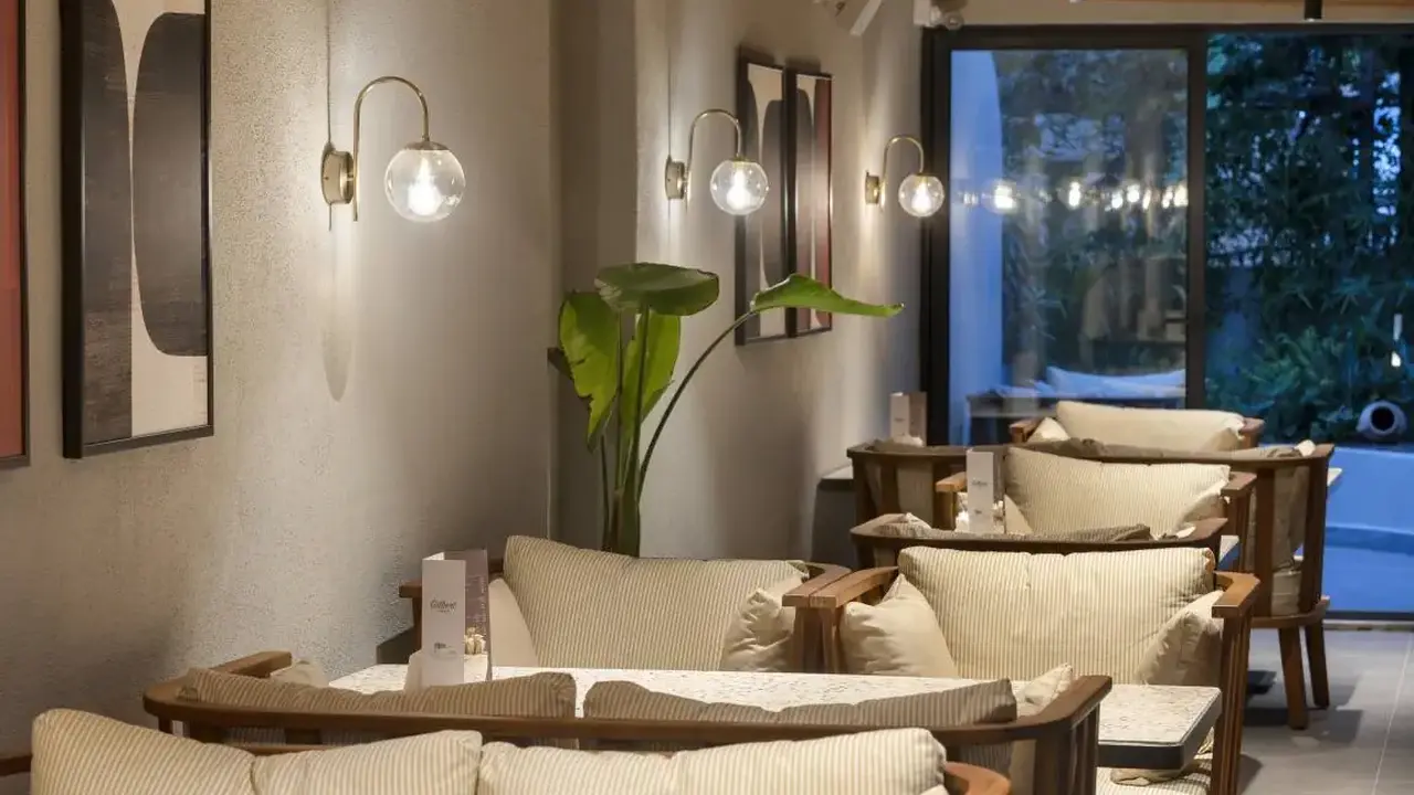 SHERWOOD PREMIO HOTEL