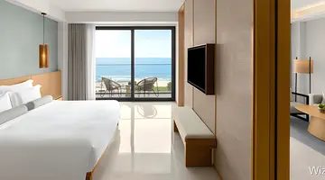 Shilla Monogram Danang