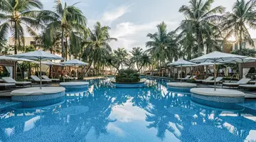 Shilla Monogram Danang
