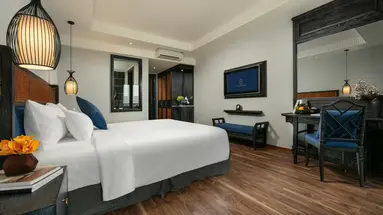 Shining Riverside Hoi An Boutique and Spa