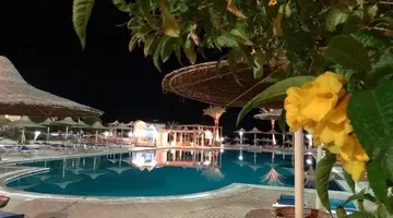 Shoni Bay Resort