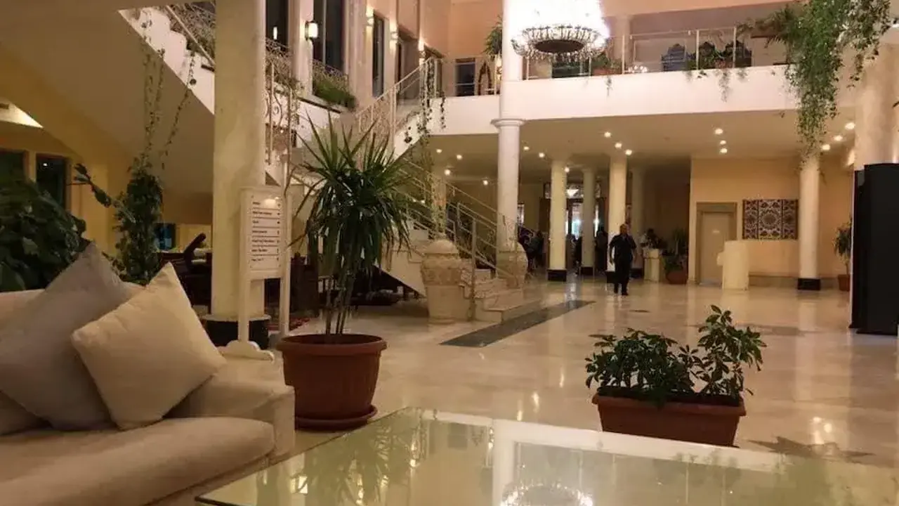 Shoni Bay Resort
