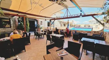 SHOTELS EVINA ROOMS AND SUITES