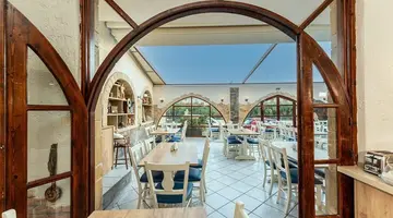 SHOTELS EVINA ROOMS AND SUITES