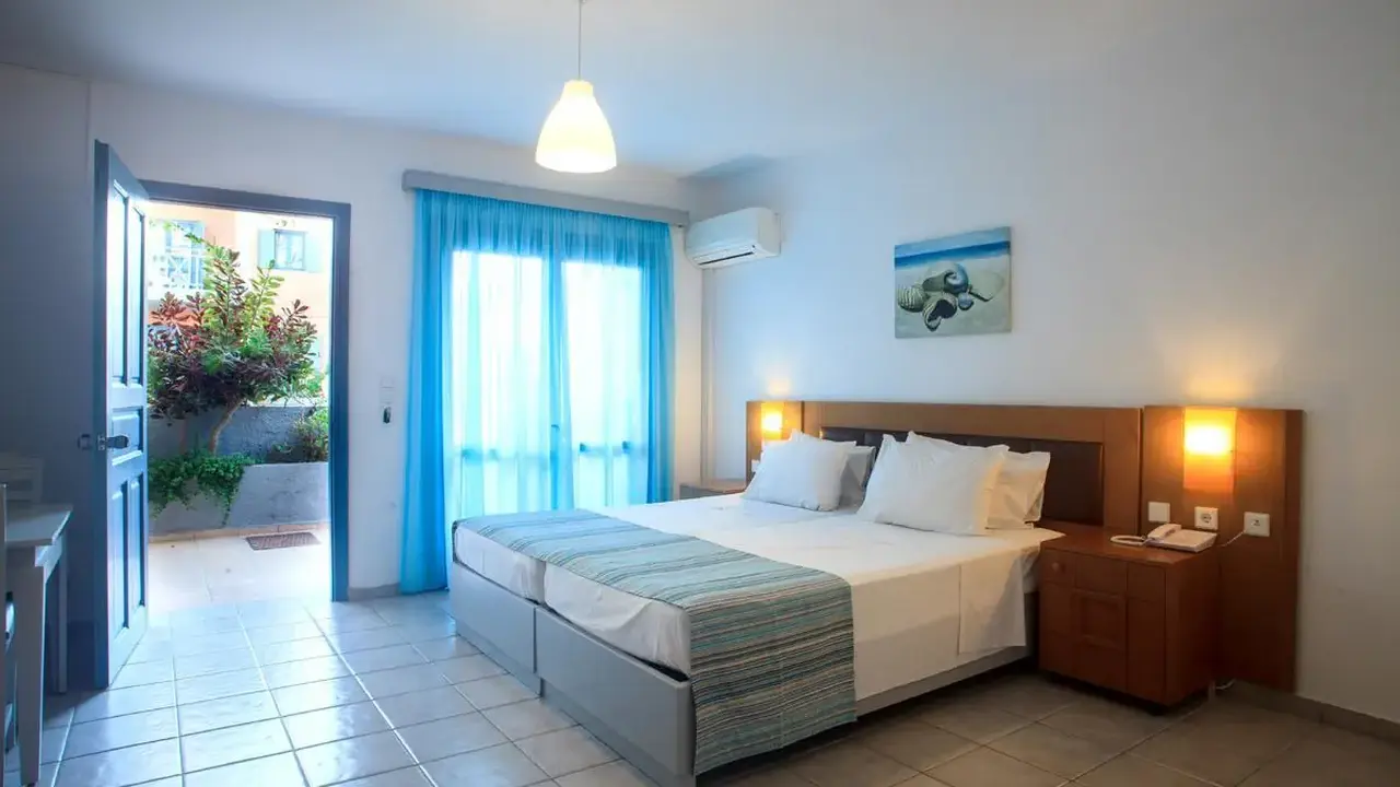 SHOTELS MARILISA HOTEL