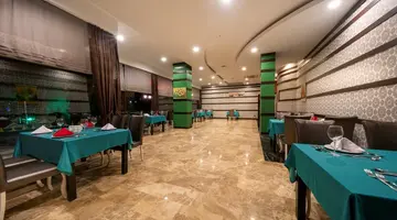 SIAM ELEGANCE HOTELS & SPA