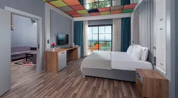 SIAM ELEGANCE HOTELS & SPA