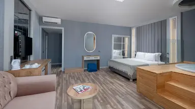 SIAM ELEGANCE HOTELS & SPA