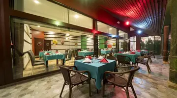 SIAM ELEGANCE SPA & RESORT
