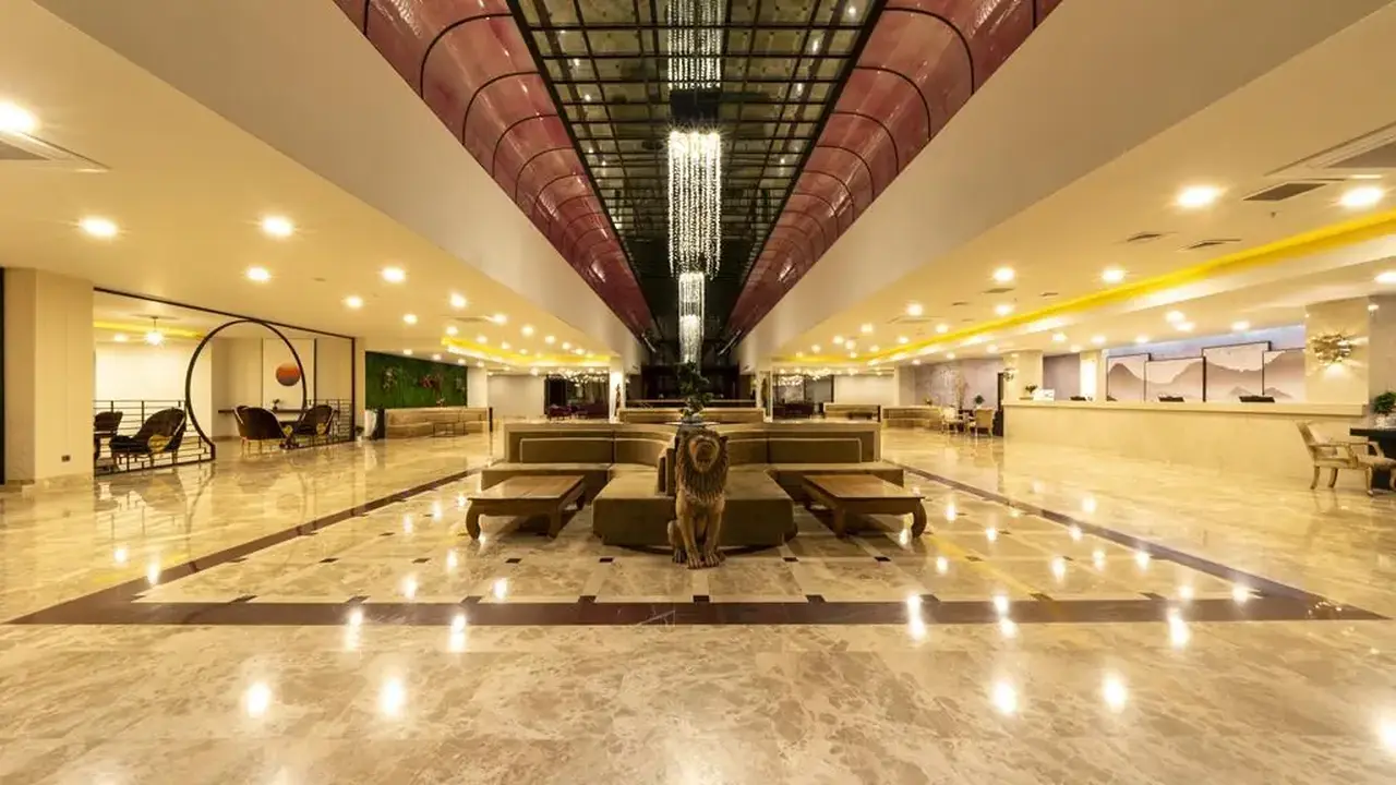 SIAM ELEGANCE SPA & RESORT