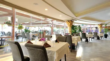SIANJI WELL-BEING RESORT