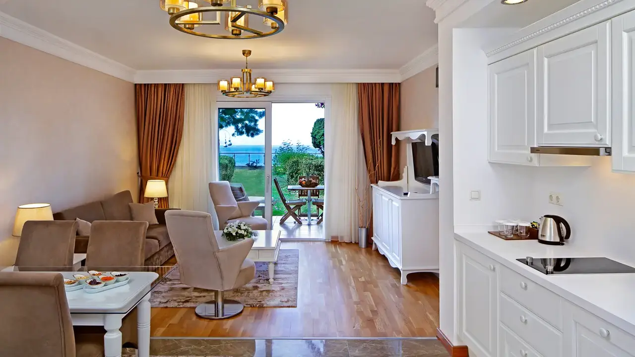 SIANJI WELL-BEING RESORT