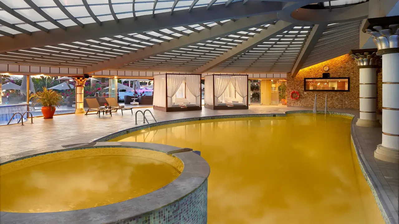 SIANJI WELL-BEING RESORT