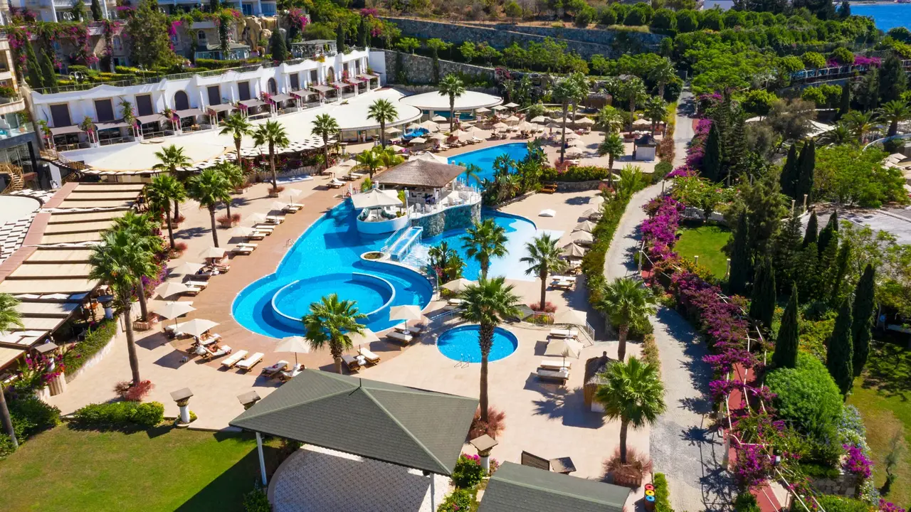 SIANJI WELL-BEING RESORT
