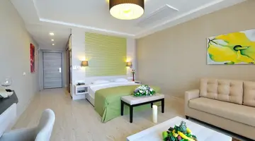SIANJI WELL-BEING RESORT