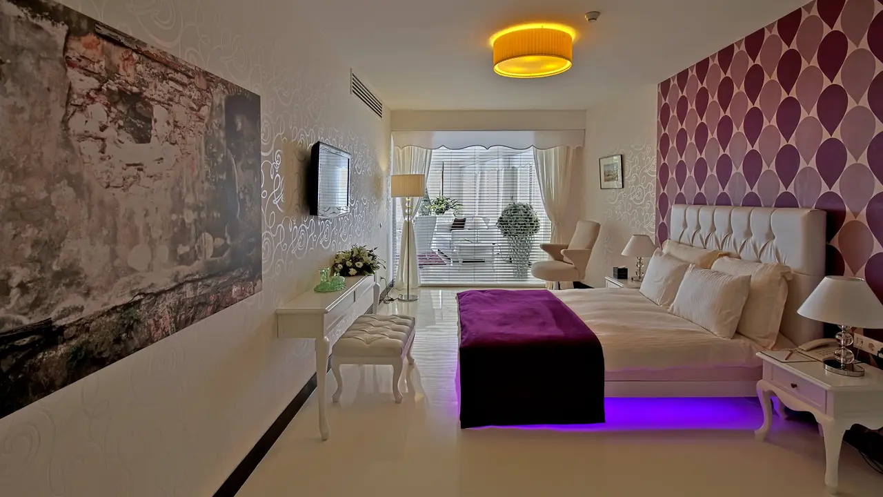 SIANJI WELL-BEING RESORT