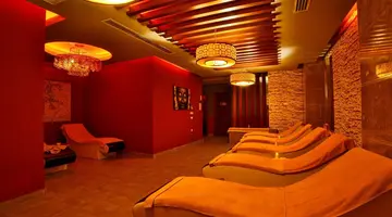 Side Aluna Hotel