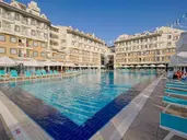 Side Aluna Hotel