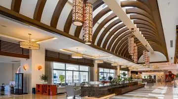 Side Aluna Hotel