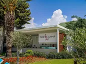Side Aluna Hotel