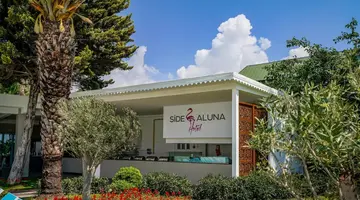 Side Aluna Hotel